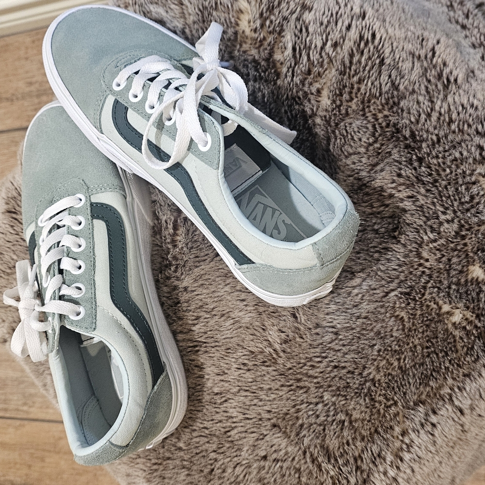 NEW not In Box Vans Mint and White Low-Top Sneakers